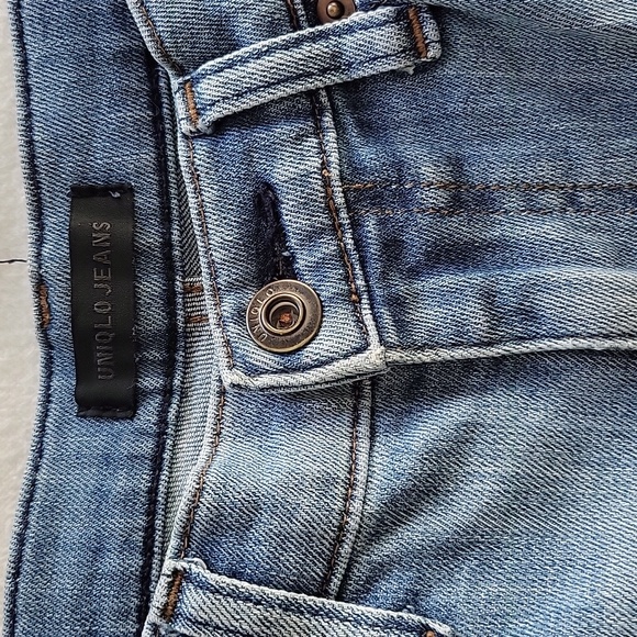 Relaxed Denim Straight Leg Distressed Jeans | Uniqlo - Picture 5 of 8